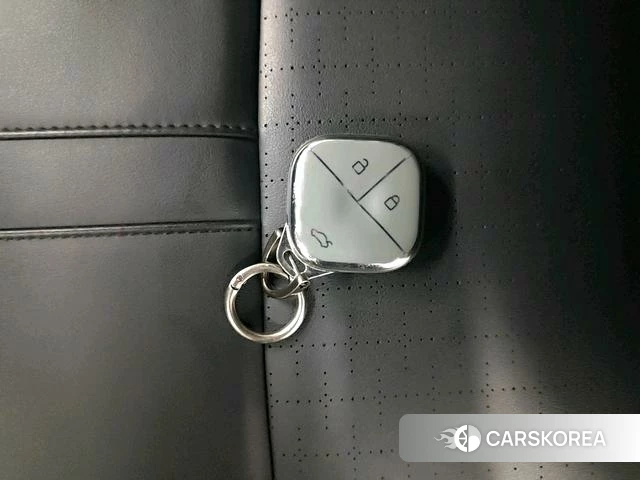 Baojun Yue Ye id 4210096 из Китая 15