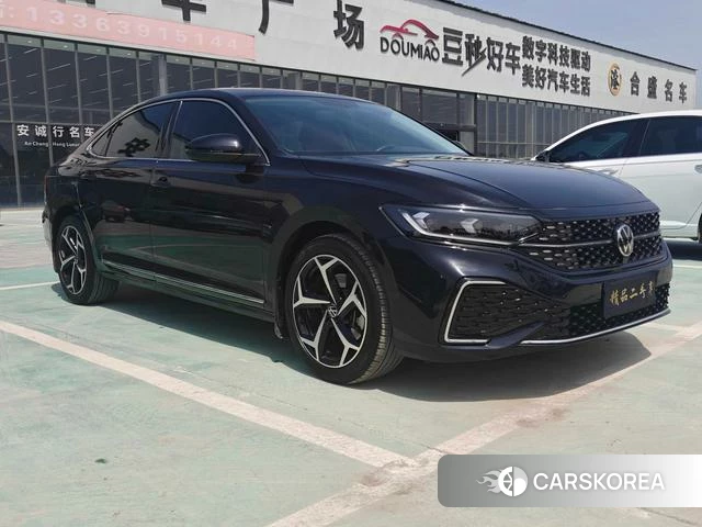 Volkswagen Passat 2023 Черный из Китая, фото 5
