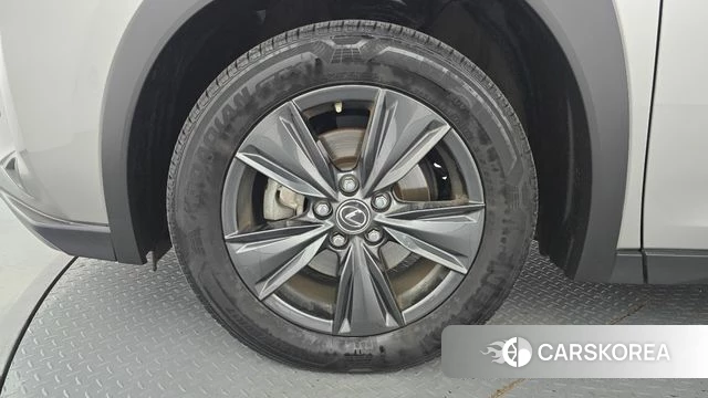 Lexus UX250h id 4741963 из Кореи 28