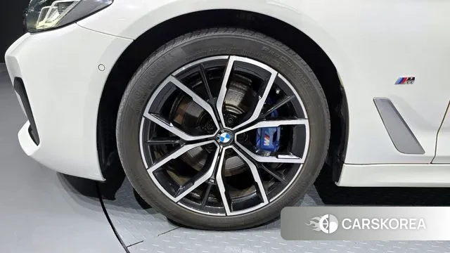 BMW 5 Series (G30) 2022 Белый из Кореи, фото 5