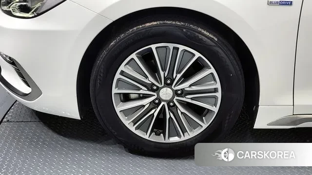 Hyundai Grandeur IG Hybrid id 3484780 из Кореи 15