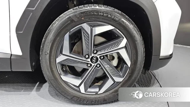 Hyundai Tucson (NX4) id 3615768 из Кореи 15