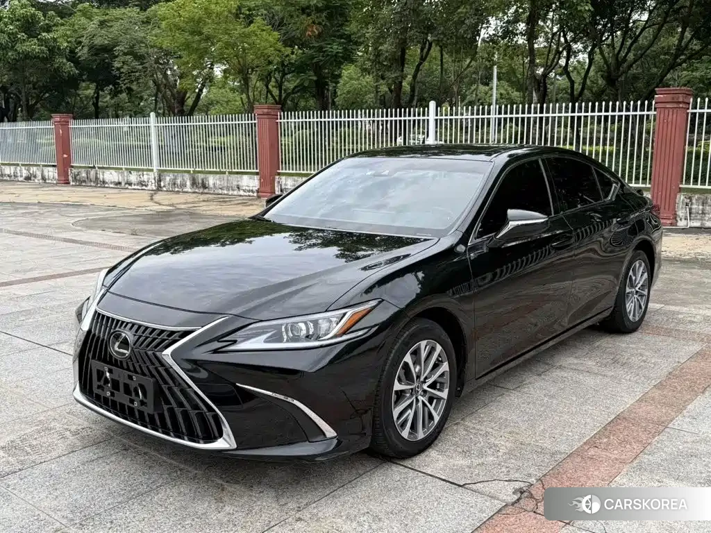 Lexus ES 2023 Черный из Китая, фото 5