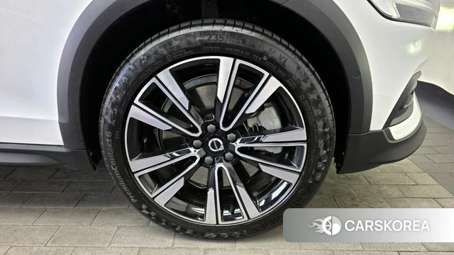 Volvo V60 Cross-Country 2nd Generation id 3842120 из Кореи 15