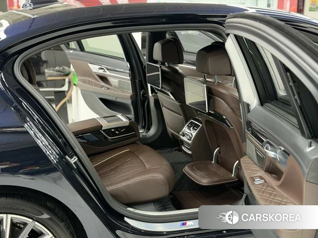 BMW 7 series 2022 Черный из Китая, фото 5