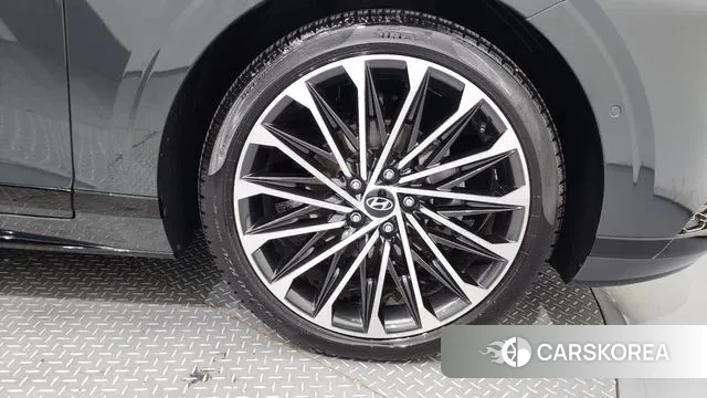 Hyundai Grandeur Hybrid (GN7) id 2979272 из Кореи 11