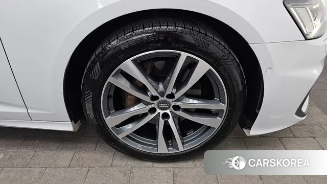 Audi A6 (C8) id 3626561 из Кореи 15