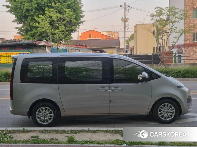 Hyundai Staria id 4349181 из Кореи 15