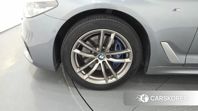 BMW 5 Series (G30) id 4907838 из Кореи 15