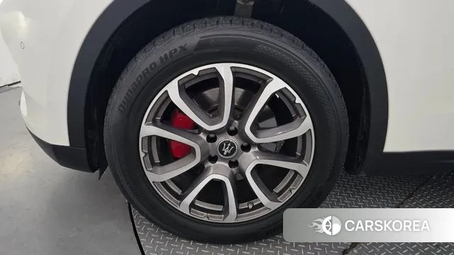 Maserati Levante id 3076296 из Кореи 15