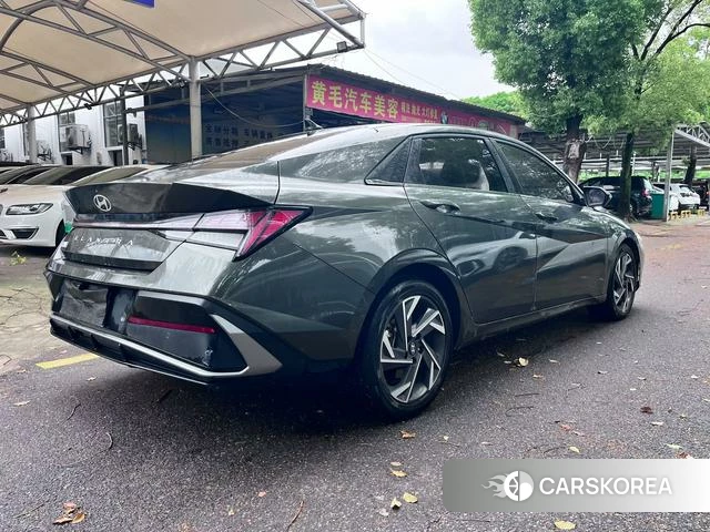 Hyundai Elantra 2024 Темно-серый из Китая, фото 5