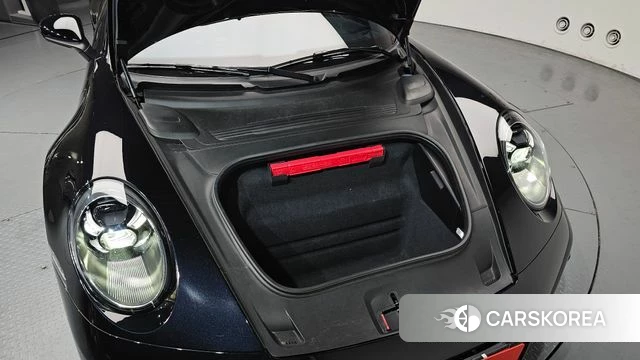 Porsche 911(992) id 4250446 из Кореи 28