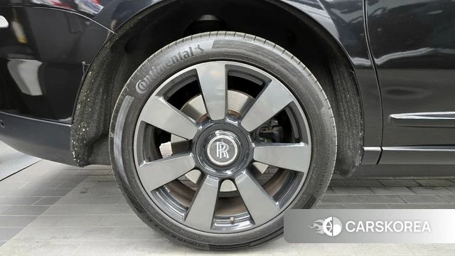 Rolls-Royce Cullinan id 4294720 из Кореи 15