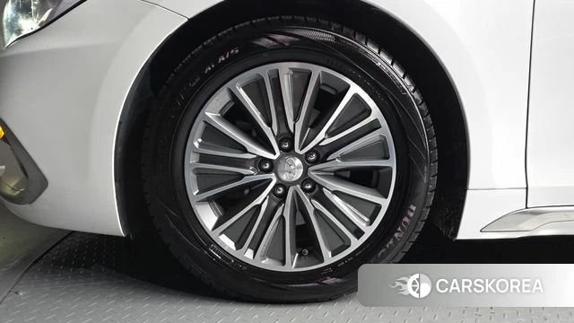 Hyundai Grandeur IG Hybrid id 4937772 из Кореи 32