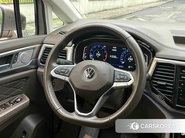 Volkswagen Weiran id 4259624 из Китая 18