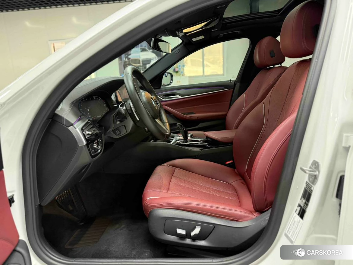 BMW 5 series 2022 Белый из Китая, фото 5