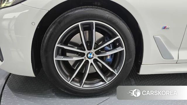 BMW 5 Series (G30) id 4179651 из Кореи 15