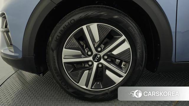 Kia The New Niro id 4900316 из Кореи 31