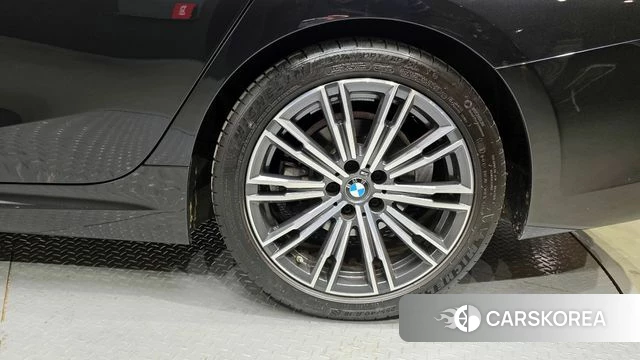 BMW 3 Series (G20) id 3893265 из Кореи 15