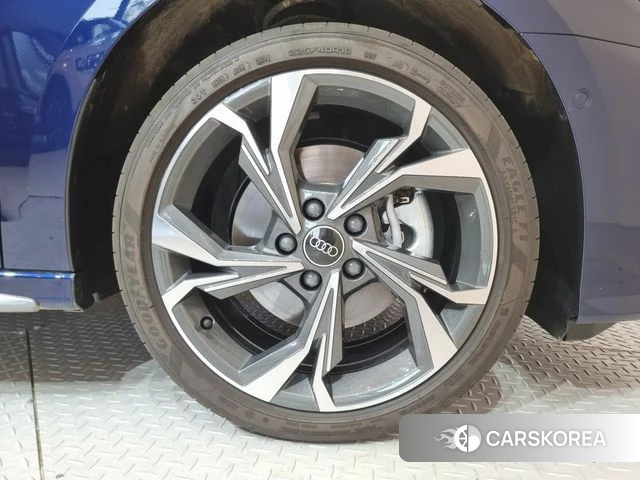 Audi A3 (8Y) id 4441947 из Кореи 15