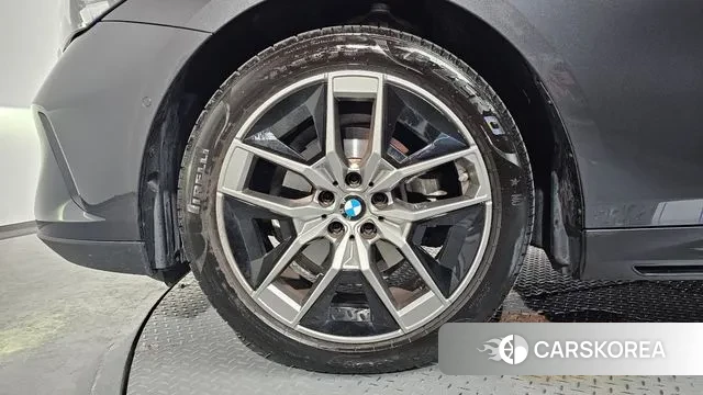 BMW 5 Series (G60) id 3517673 из Кореи 16