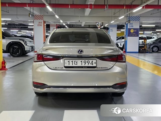 Lexus ES300h 7th generation id 4251218 из Кореи 12