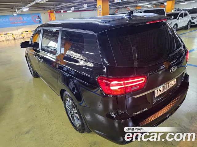 Kia The New Carnival id 2683468 из Кореи 15