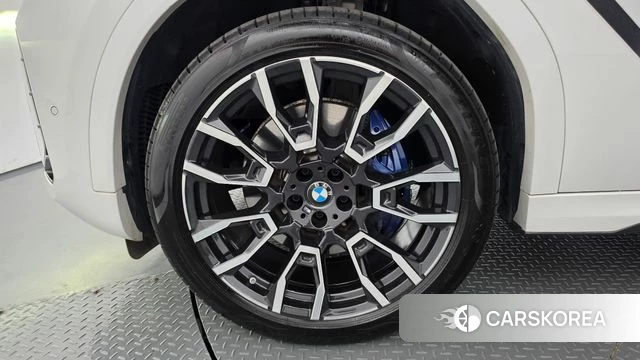 BMW X6 (G06) id 4893359 из Кореи 29