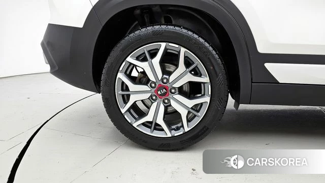 Kia Seltos id 4410135 из Кореи 15
