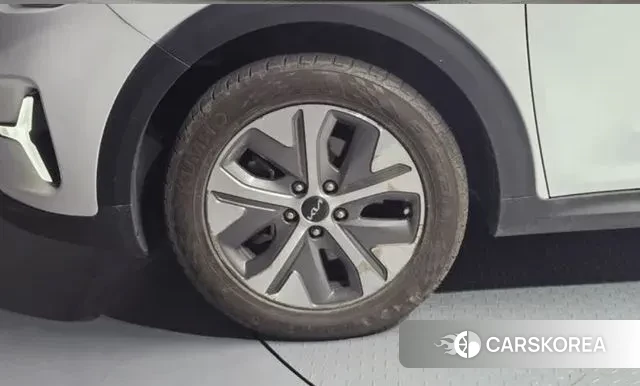 Kia Niro Plus id 2939634 из Кореи 15