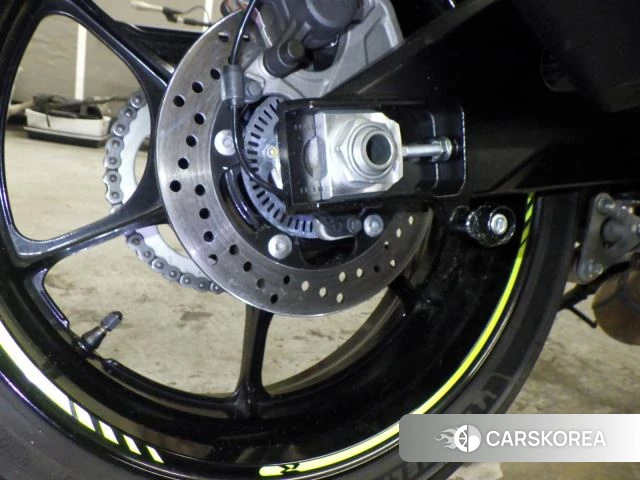 Suzuki GSX-R1000R ABS id 3947491 из Японии 29