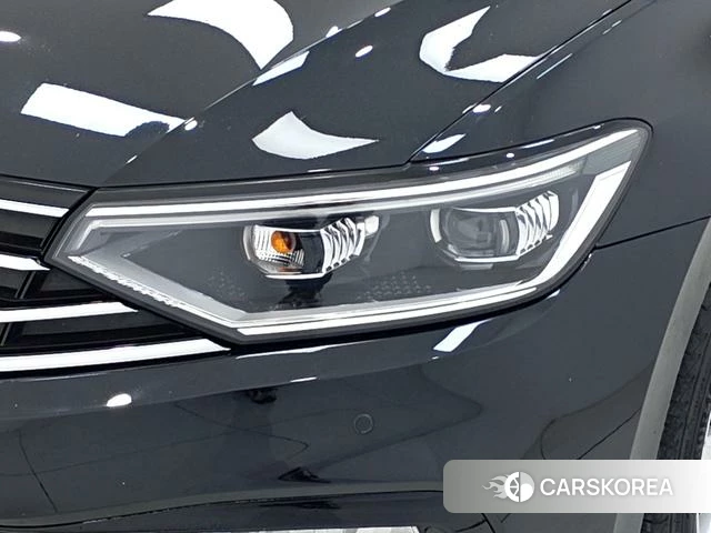 Volkswagen Magotan id 4218210 из Китая 15