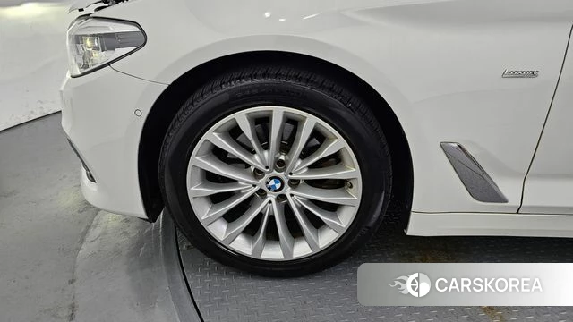 BMW 5 Series (G30) id 4430592 из Кореи 27
