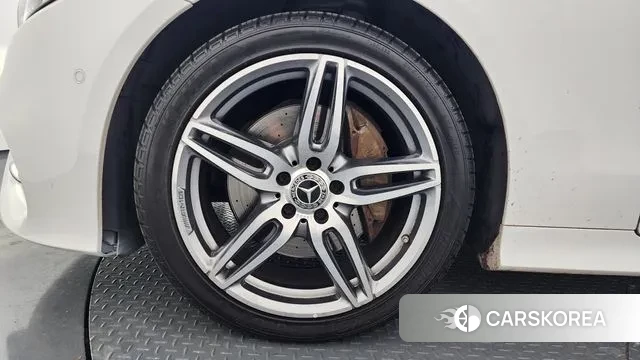 Mercedes-Benz E-Class W213 id 3641349 из Кореи 15
