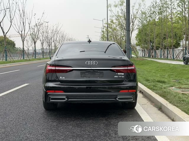 Audi A6L id 4241384 из Китая 14
