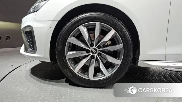 Audi A4 (B9) id 3696595 из Кореи 15