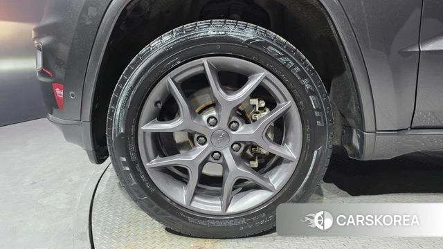 Jeep Grand Cherokee id 3904346 из Кореи 15