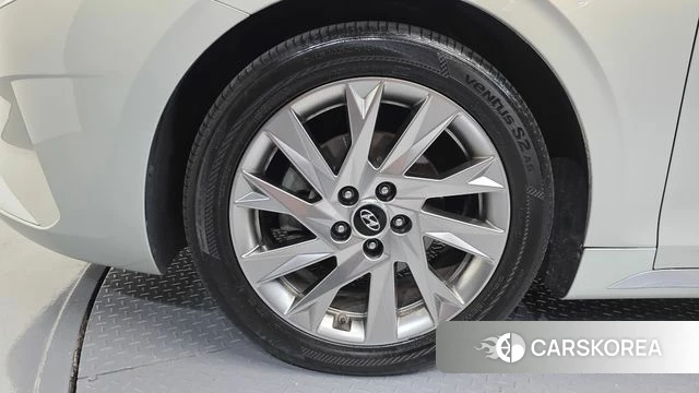 Hyundai The New Grandeur IG Hybrid id 4683989 из Кореи 28