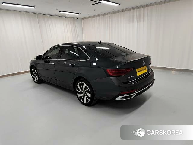 Volkswagen Sagitar id 4211501 из Китая 15