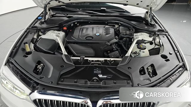 BMW 5 Series (G30) id 4417298 из Кореи 30