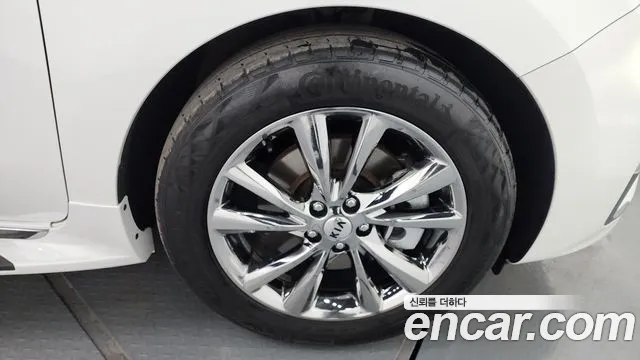 Kia The New Carnival id 2446744 из Кореи 15