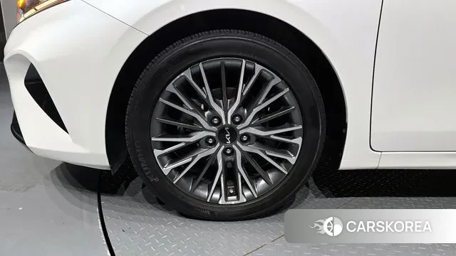 Kia The New K3 2nd generation id 2889907 из Кореи 15