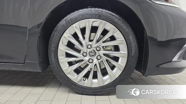 Lexus ES300h 7th generation id 3459997 из Кореи 15