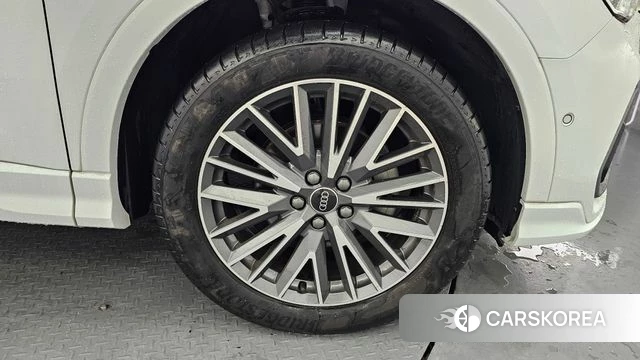 Audi Q3 (F3) id 4720390 из Кореи 25