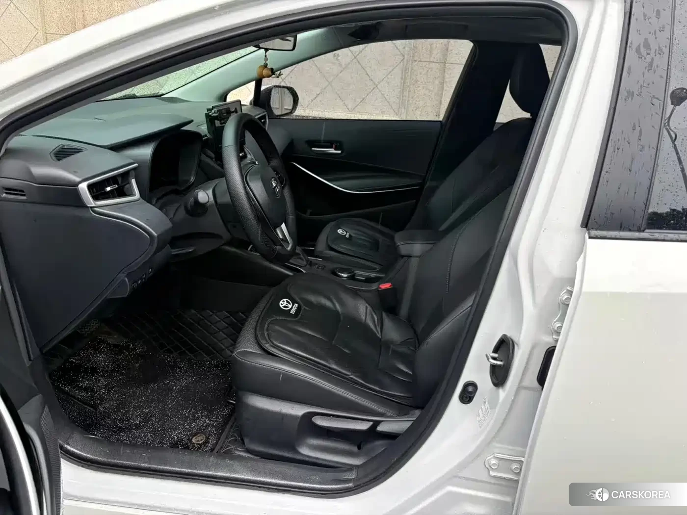Toyota Corolla id 4546364 из Китая 7