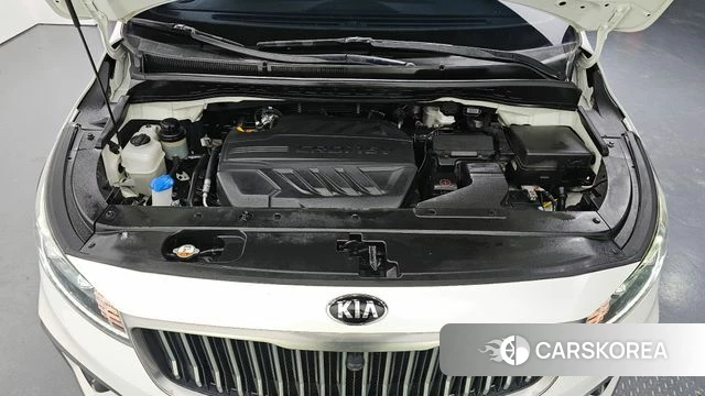 Kia The New Carnival id 3814431 из Кореи 15