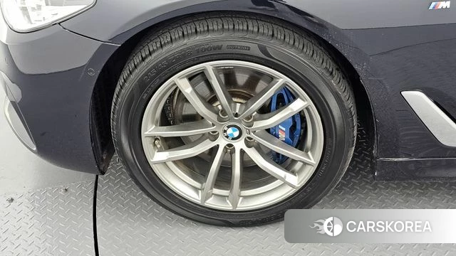 BMW 5 Series (G30) id 4390628 из Кореи 15