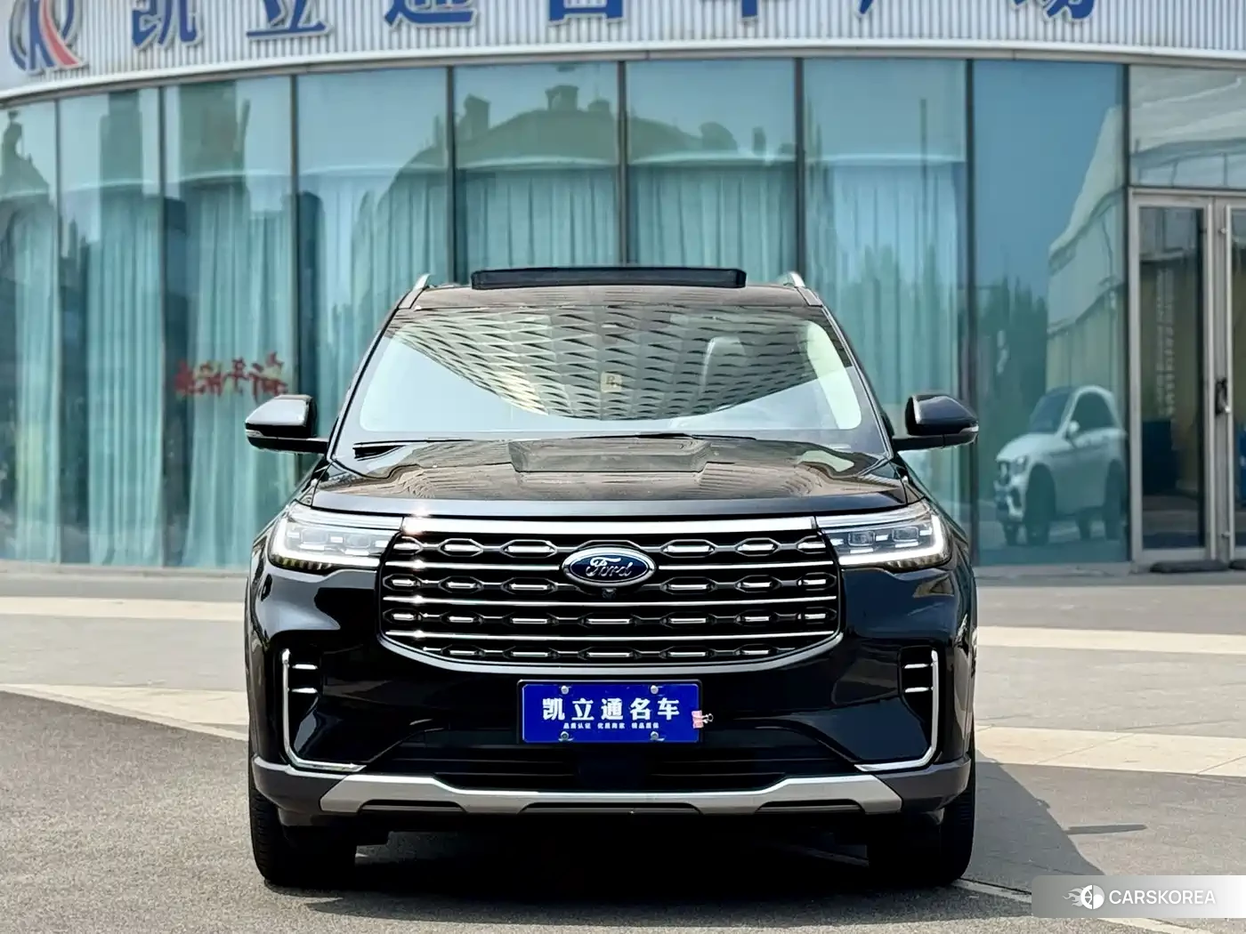 Ford Explorer 2023 Черный из Китая, фото 6