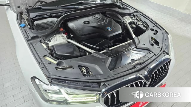 BMW 5 Series (G30) id 4693341 из Кореи 28