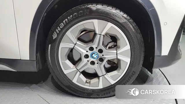 BMW iX1 (U11) id 2884162 из Кореи 15